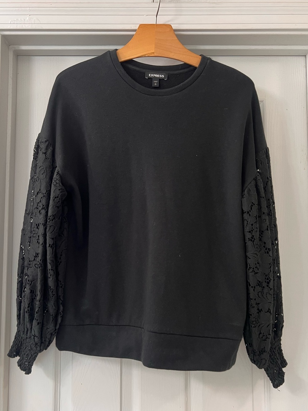 Express Black Crewneck Sweatshirt with Lace Sleeves Sz Small
Casual/ workday